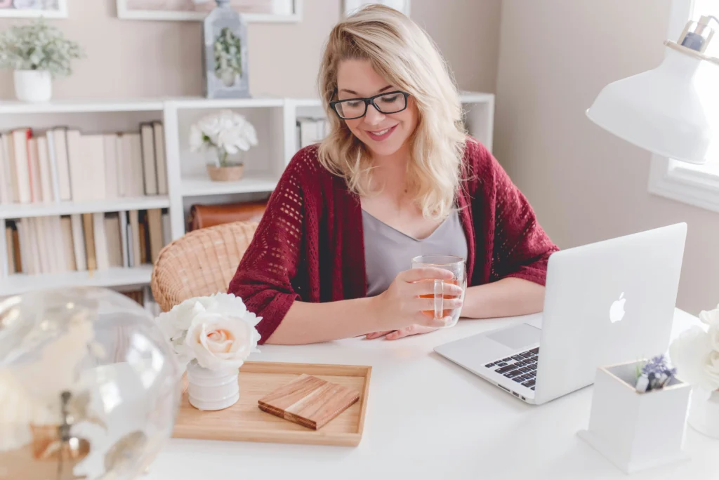 German-speaking remote jobs - bilingual professional working from home